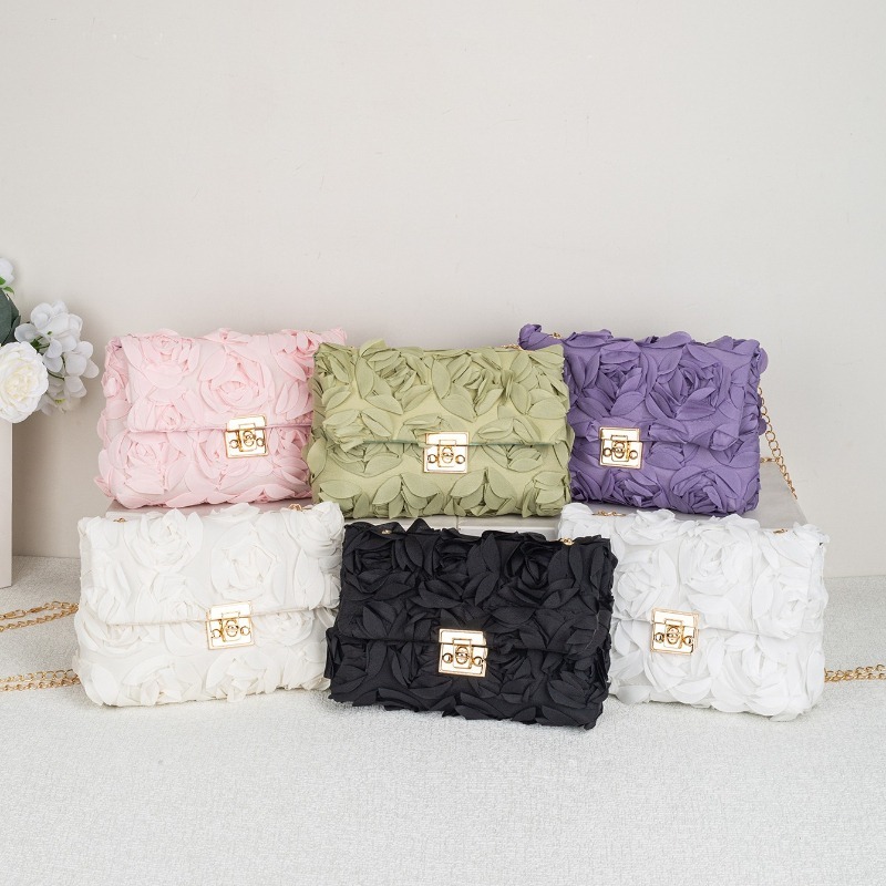Women'S Accessories Purse - Satynowa torebka wieczorowa 3D z motywem