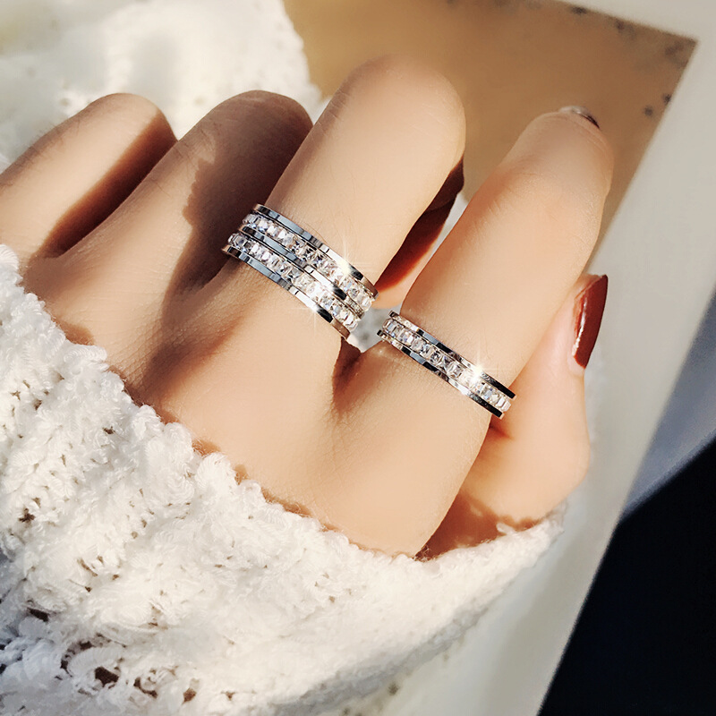 Luksusowy pierścionek ze stali – Wrap Ring Gold recenzja i cena